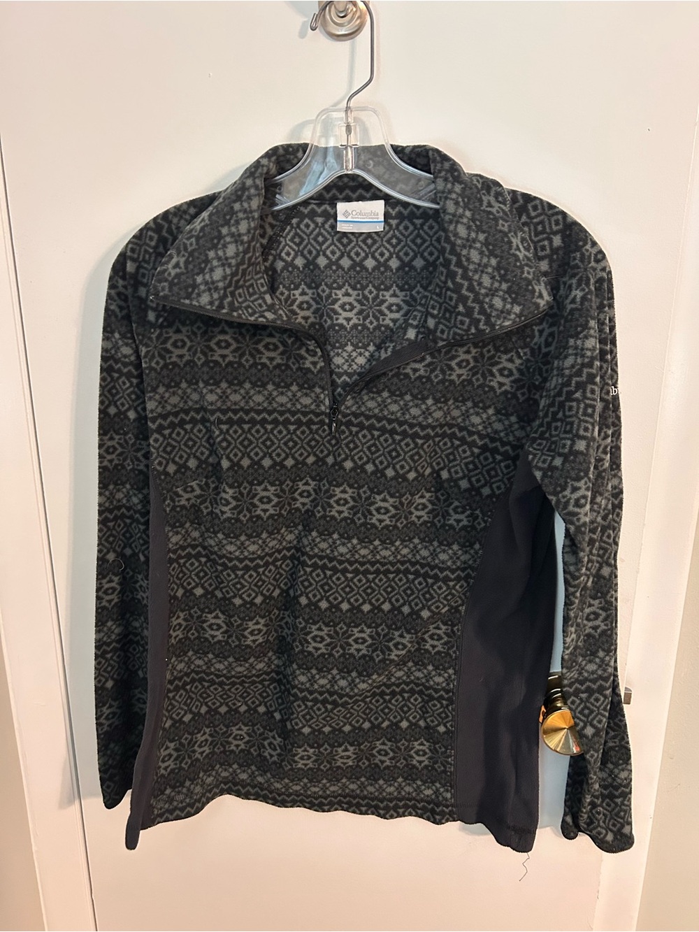 Columbia Black and Gray Geometric Fleece Pullover
